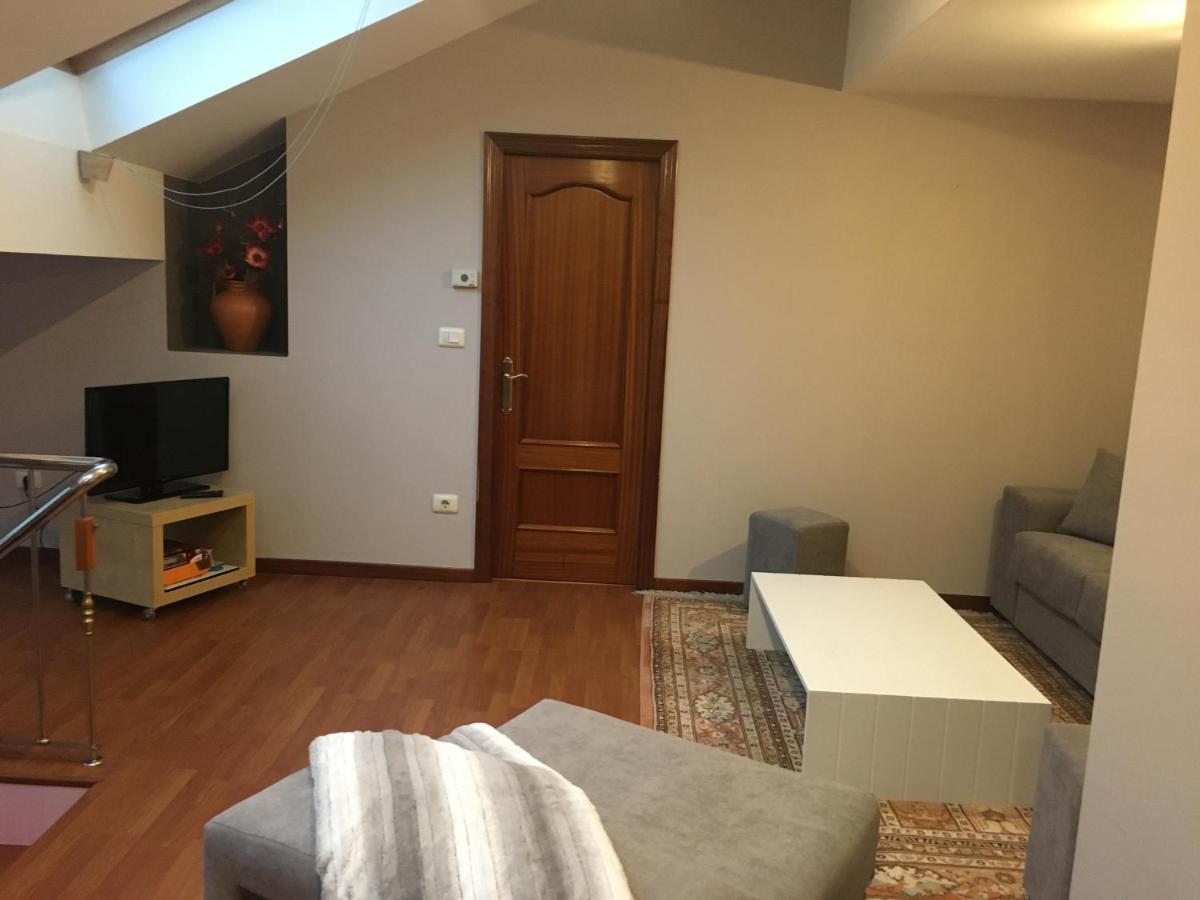 Duplex Rosalia De Castro. Ribadavia Apartment Bagian luar foto